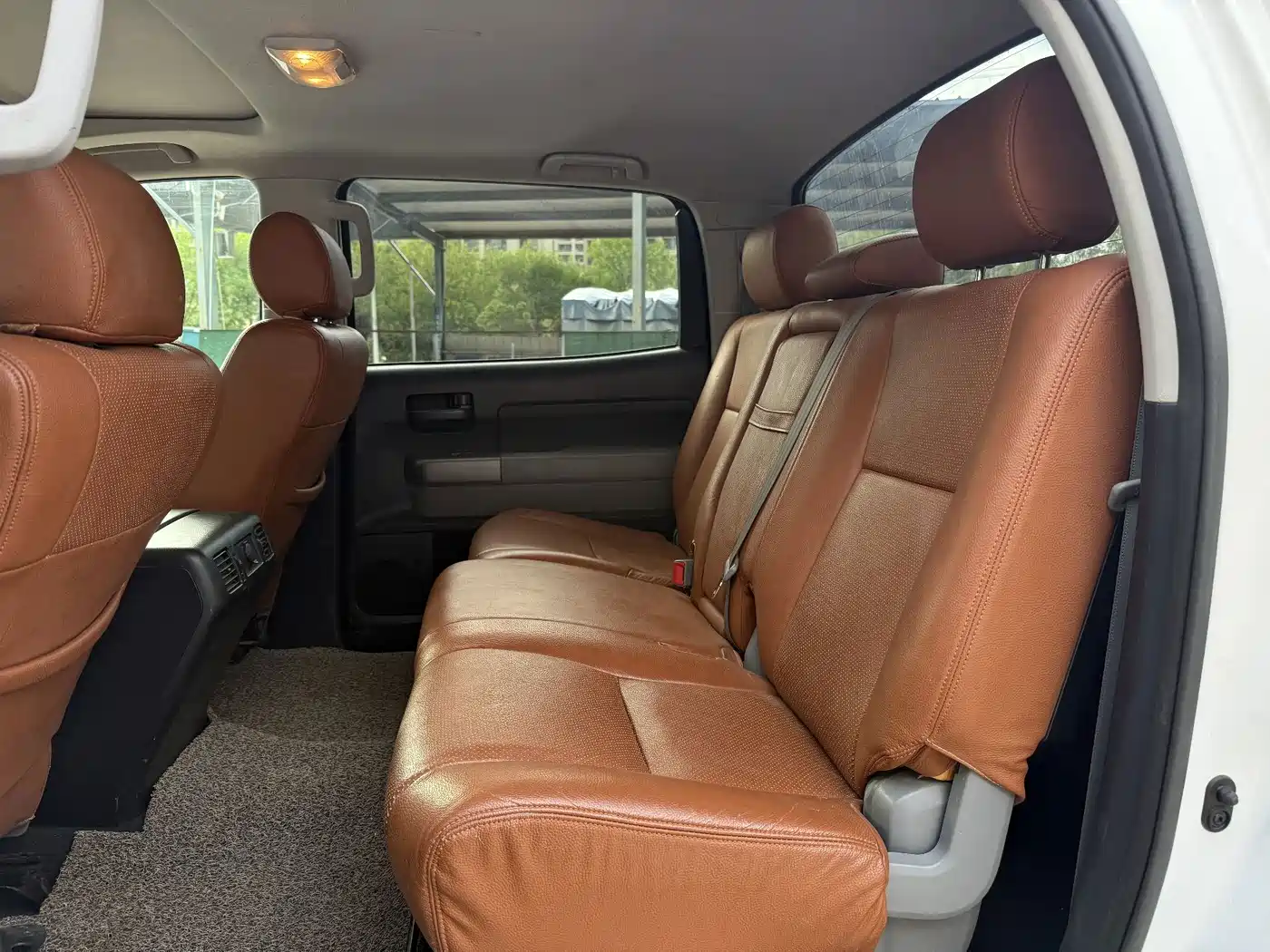 Toyota Tundra 2013 2011 5.7 Standard Model