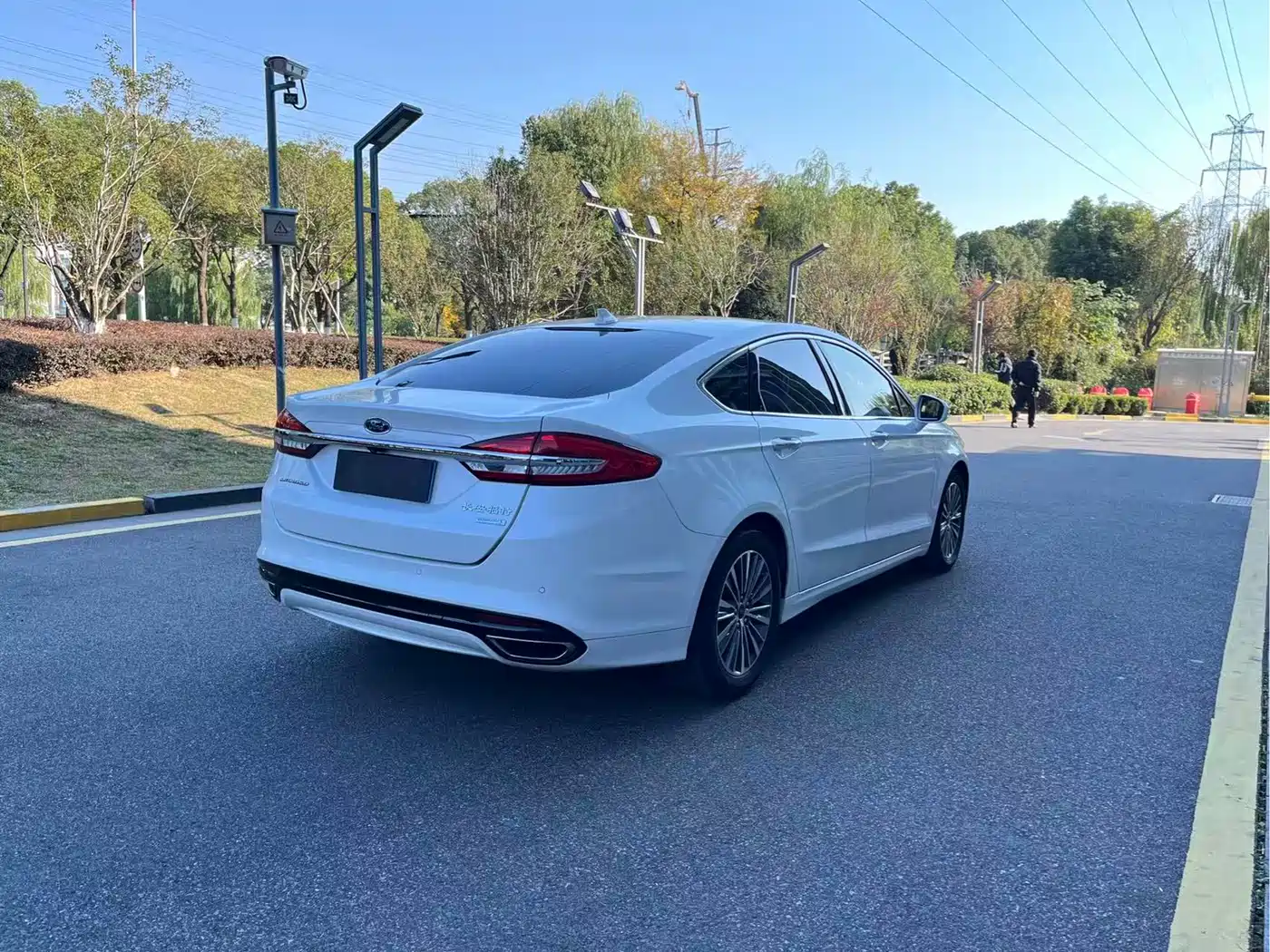 FORD MONDEO