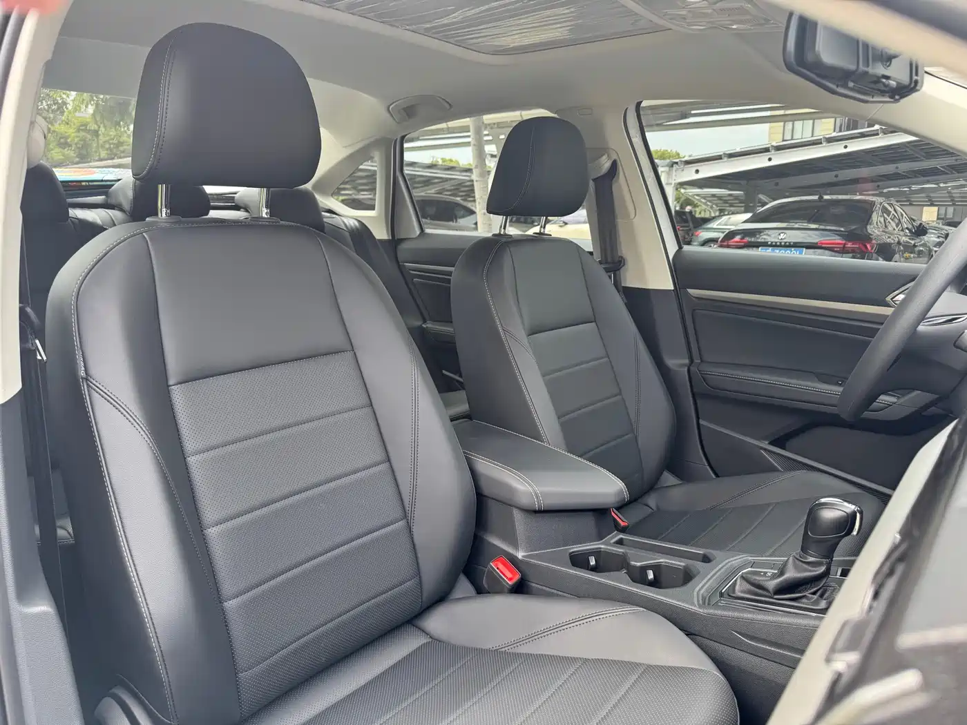 Volkswagen Lavida 2021 1.5L Auto Comfort Edition фото 20
