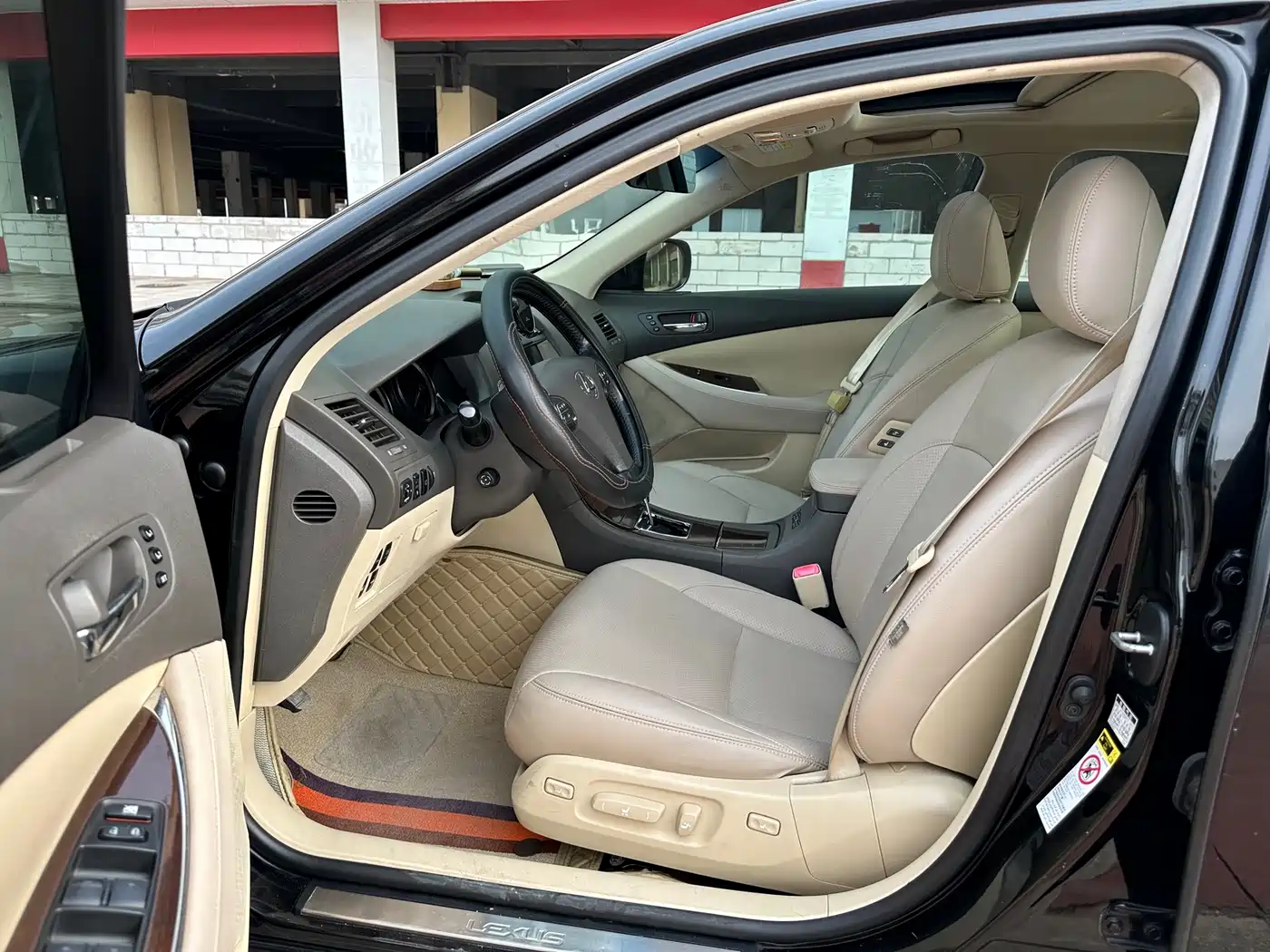 Lexus ES 2012 240 Special Limited Edition фото 8