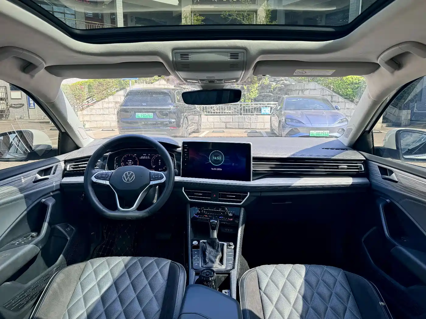 Volkswagen Sagitar 2023 300TSI DSG Excellence Edition фото 6
