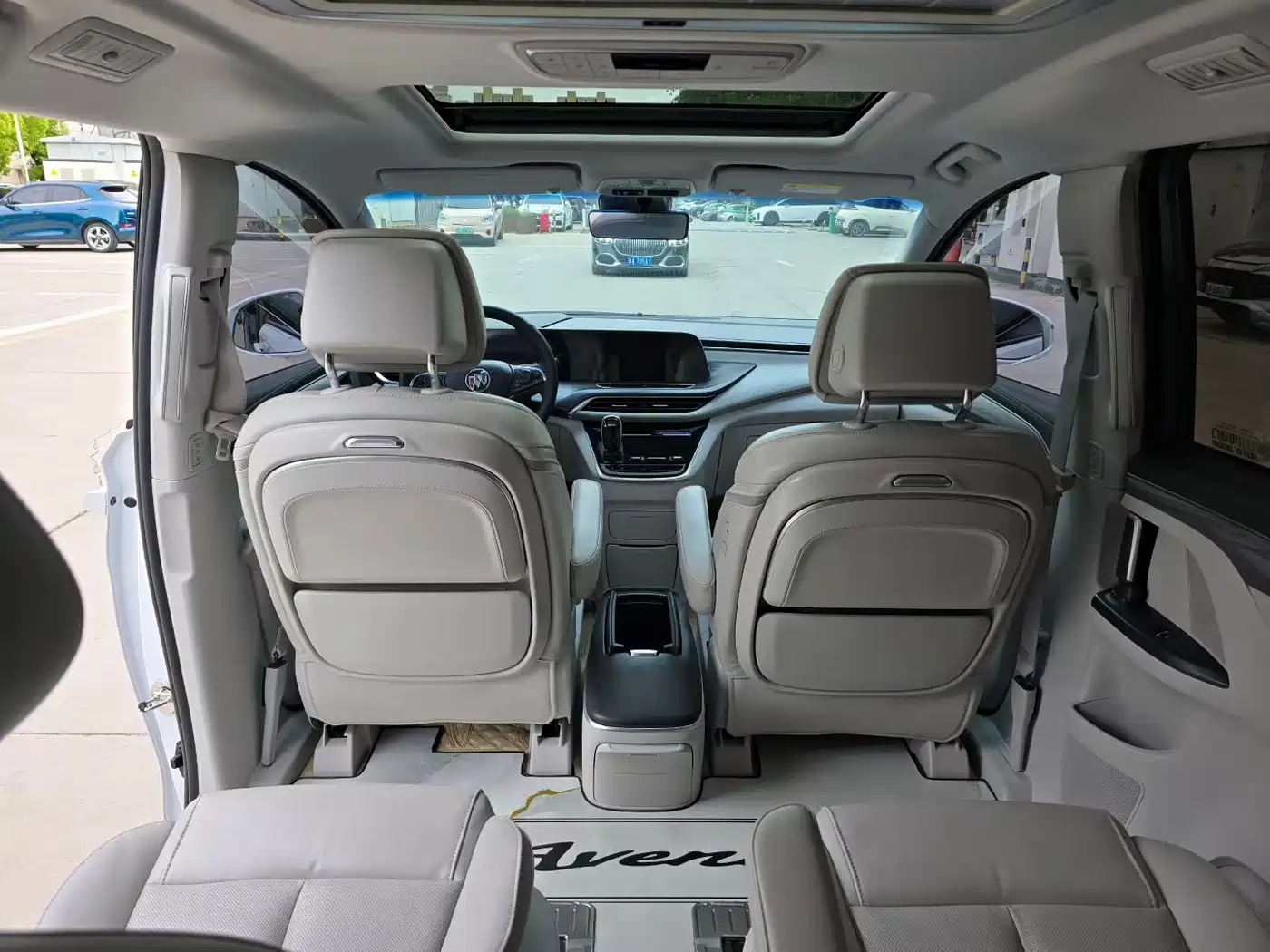 Buick GL8 2023 ES Landmaster Exclusive Harmony Edition фото 7