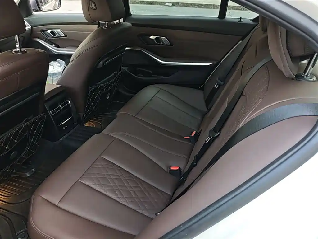 BMW 3 Series 2022 320Li M Sport Package фото 17
