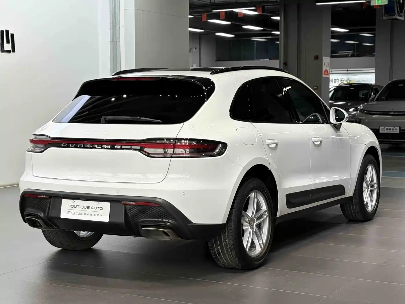 Porsche Macan 2023 Macan 2.0T фото 4