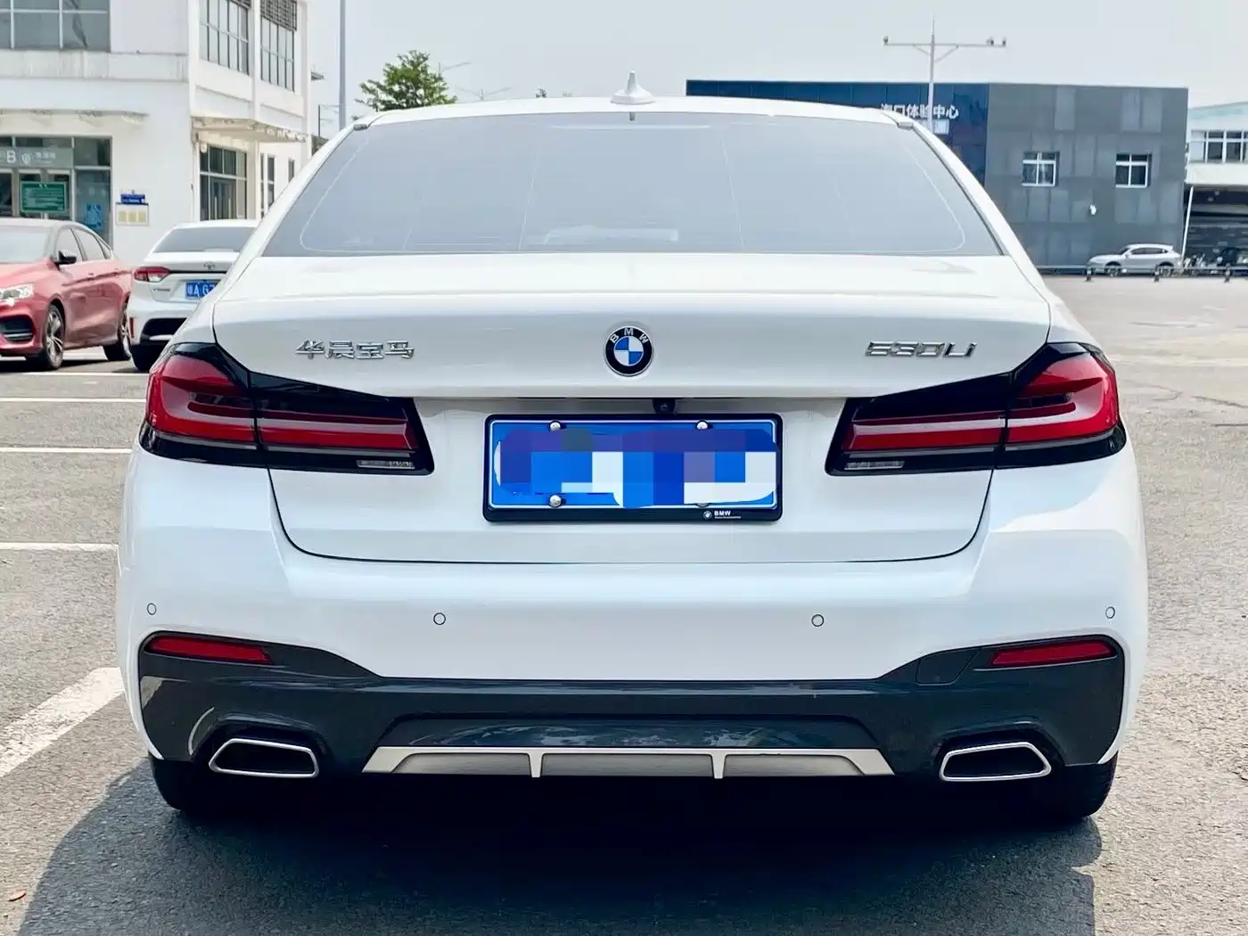 BMW 5 Series 2022 530Li Leading M Sport Package фото 5