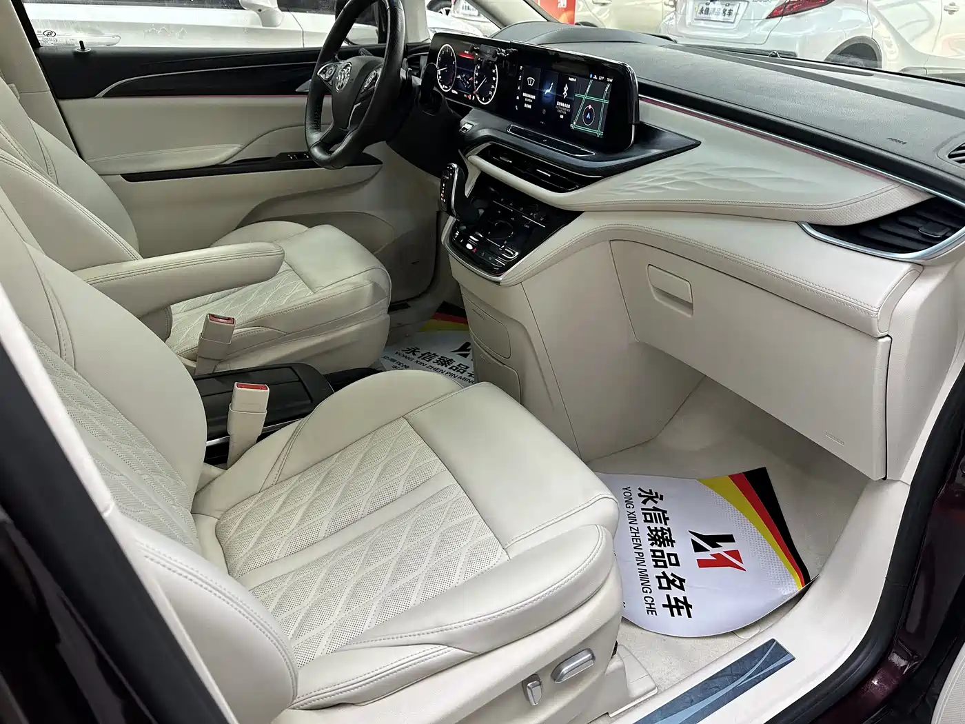 Buick GL8 2020 Avenir Six-Seat Elegance Edition фото 13