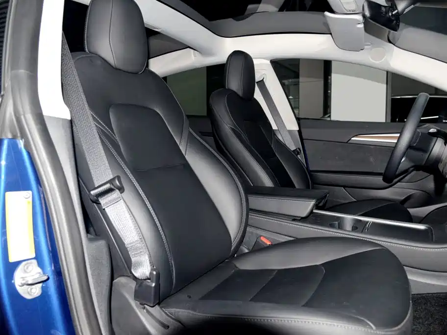 Фото 16 - Tesla Model 3
