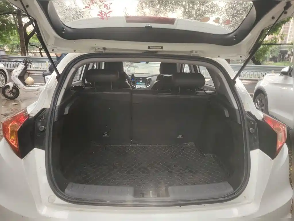 Changan Eado XT 2017 2016 1.6L Manual Stylish Cool Edition