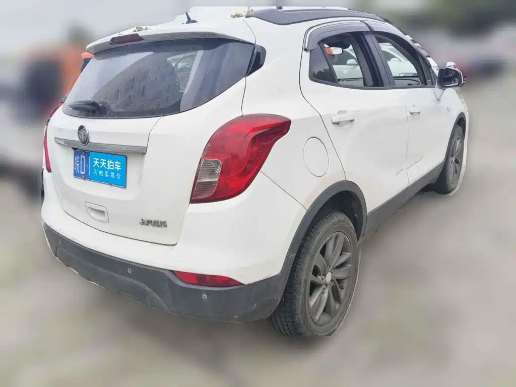 Фото 2 - Buick Encore