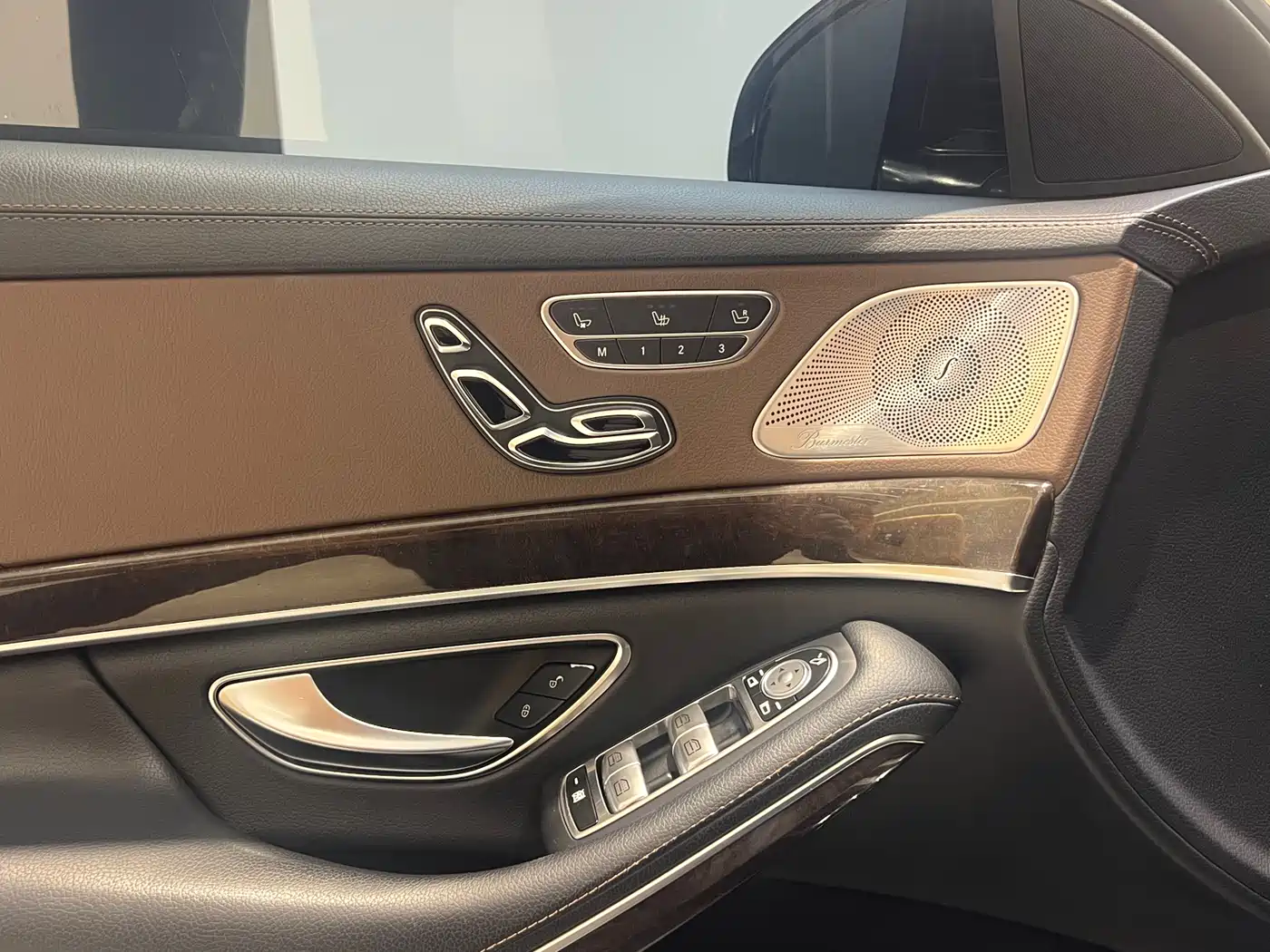 Mercedes-Benz S-Class 2019 S 350 L Luxury Ultimate Edition фото 15