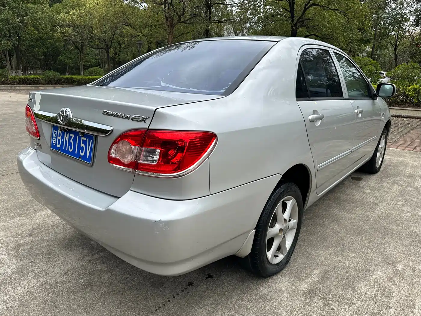 Toyota Corolla 2011 1.6L Automatic Classic Edition фото 15
