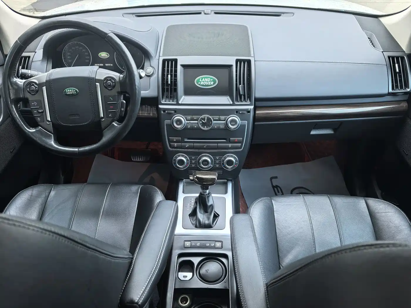 Land Rover Freelander 2 2014 2.0T Si4 SE Gasoline Edition фото 5