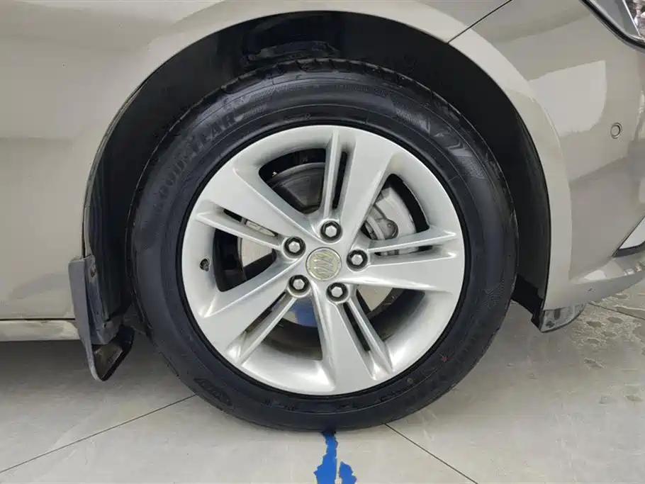 Buick Regal 2017 20T Luxury Model фото 6