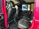 Фото 9 - Jeep Wrangler