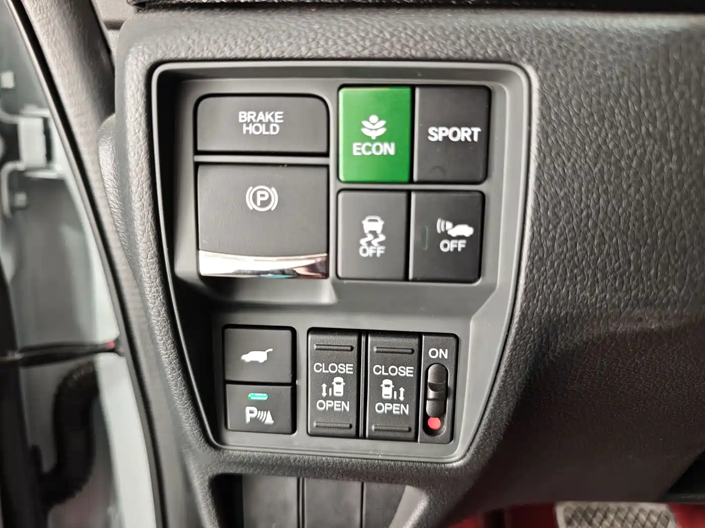 Honda Elysion 2024 2024 2.0L e:HEV Luxury Edition