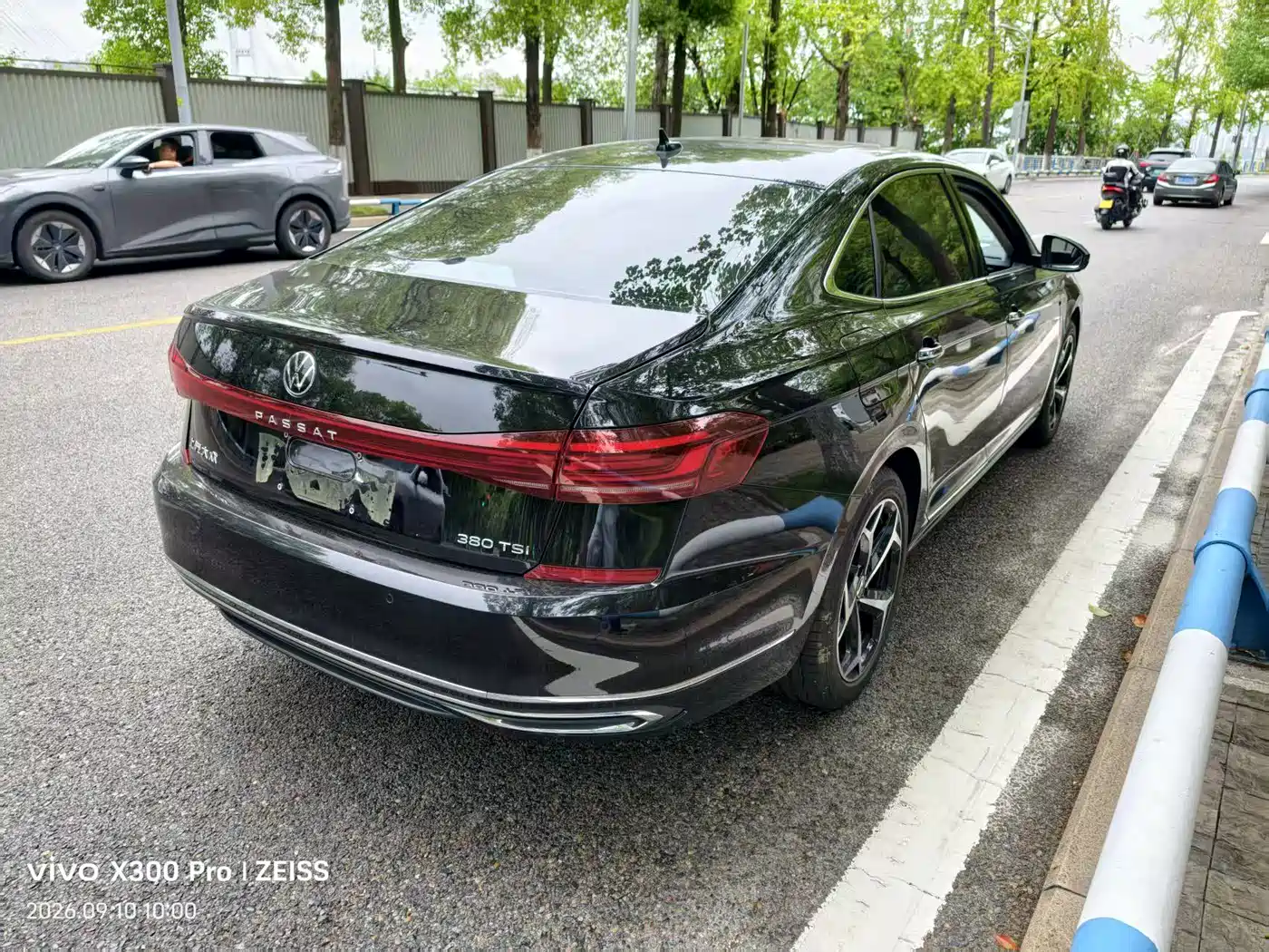 صورة 9 - Volkswagen Passat