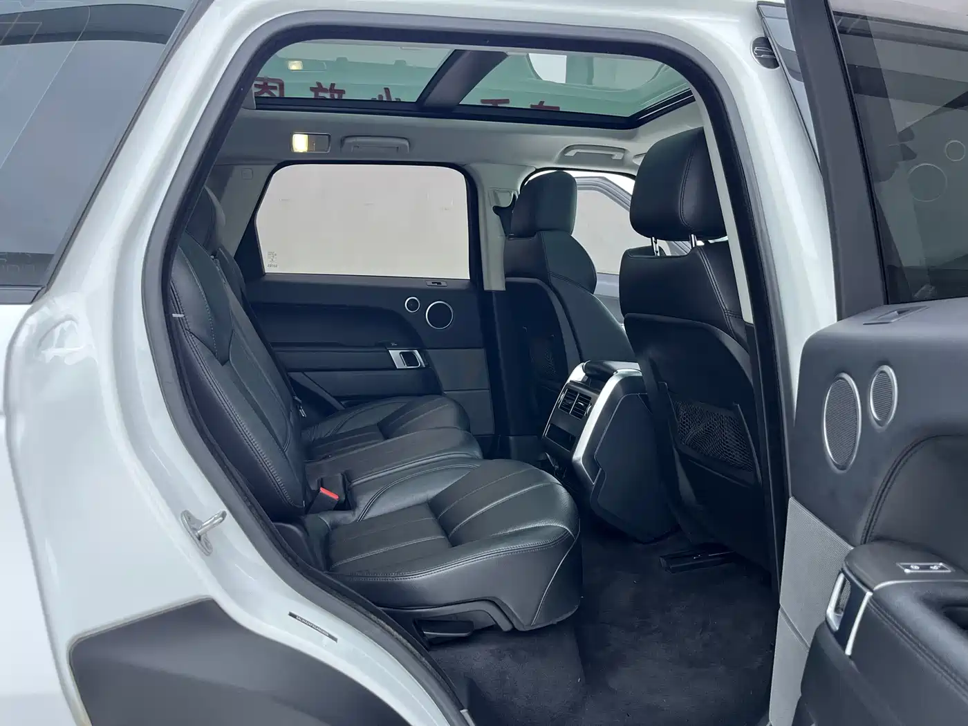 Land Rover Range Rover Sport 2016 3.0 SDV6 HSE фото 12