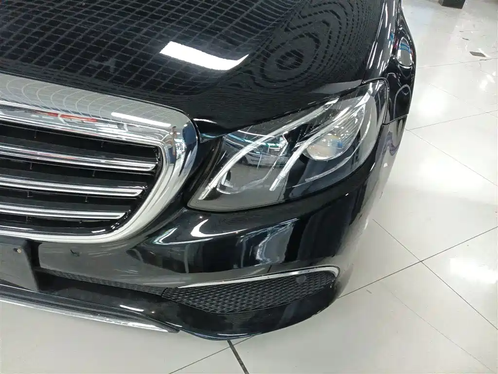 Mercedes-Benz E-Class 2019 E 300 L Sport Fashion фото 18