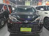 Фото 3 - Toyota Granvia