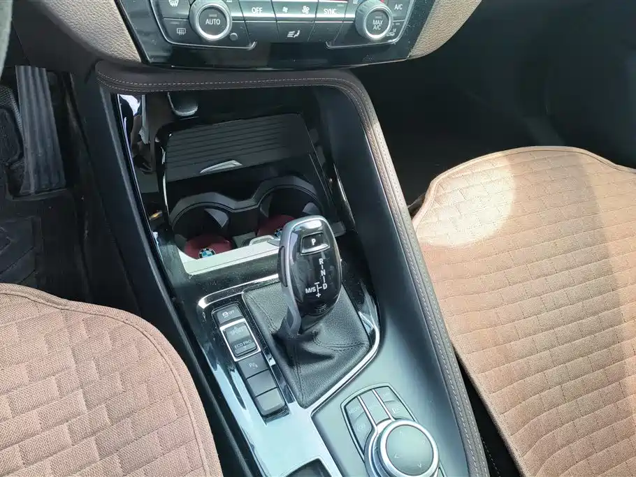 BMW X2 2021 sDrive25i Leading M Off-Road Package фото 16