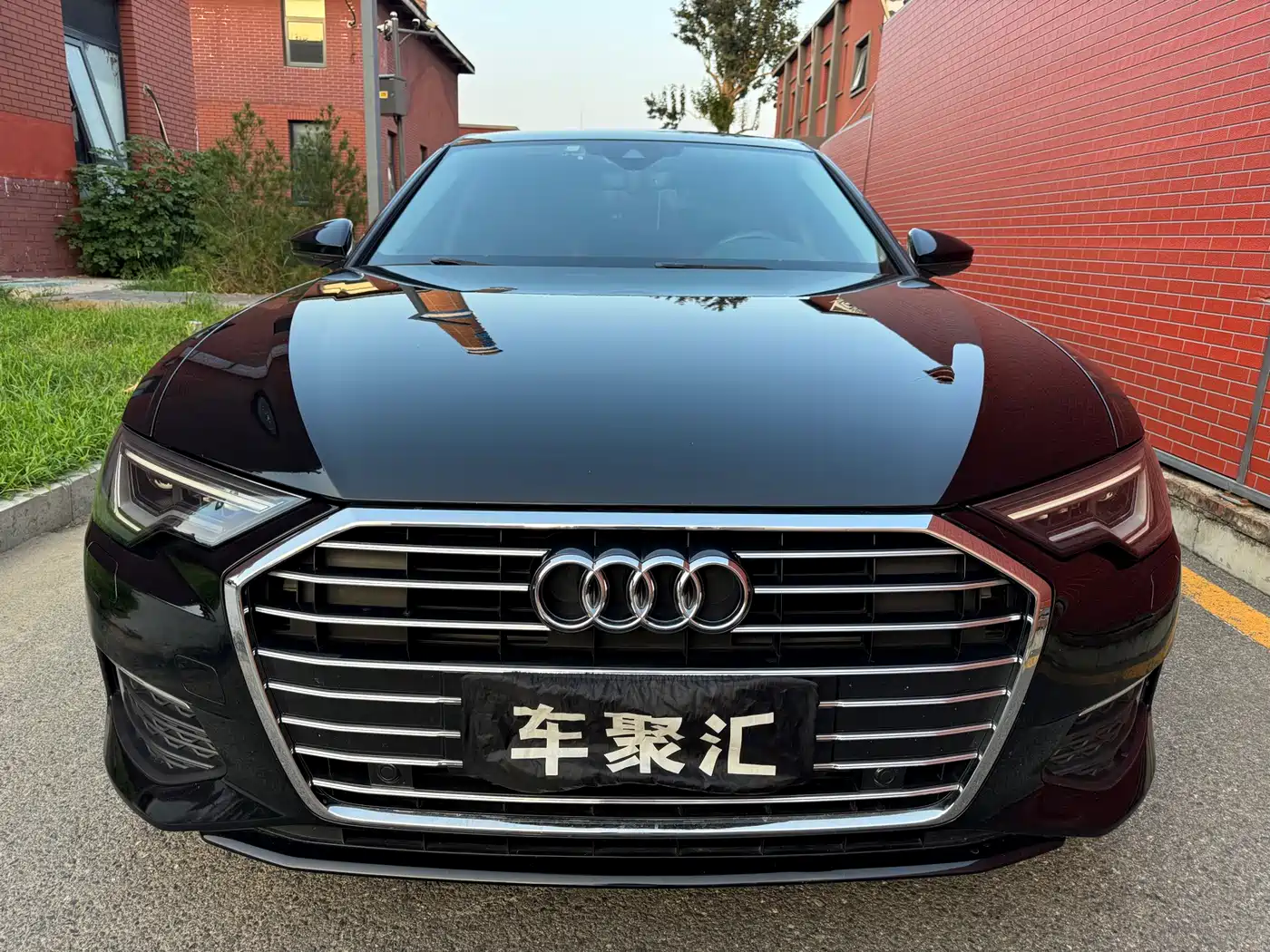 Фото 2 - Audi A6L