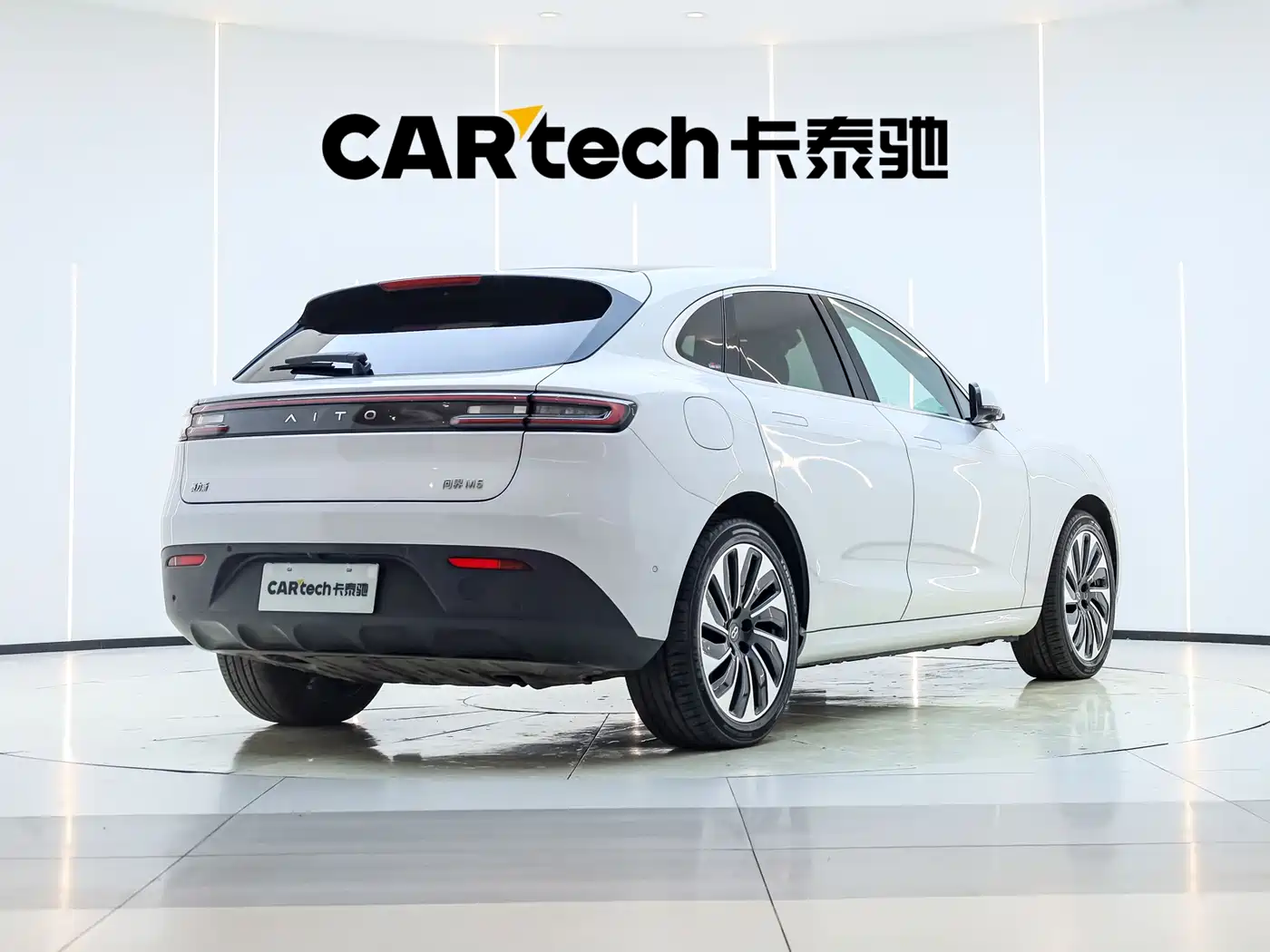 AITO Wenjie AITO M5 2022 Extended Range AWD Performance Edition фото 7