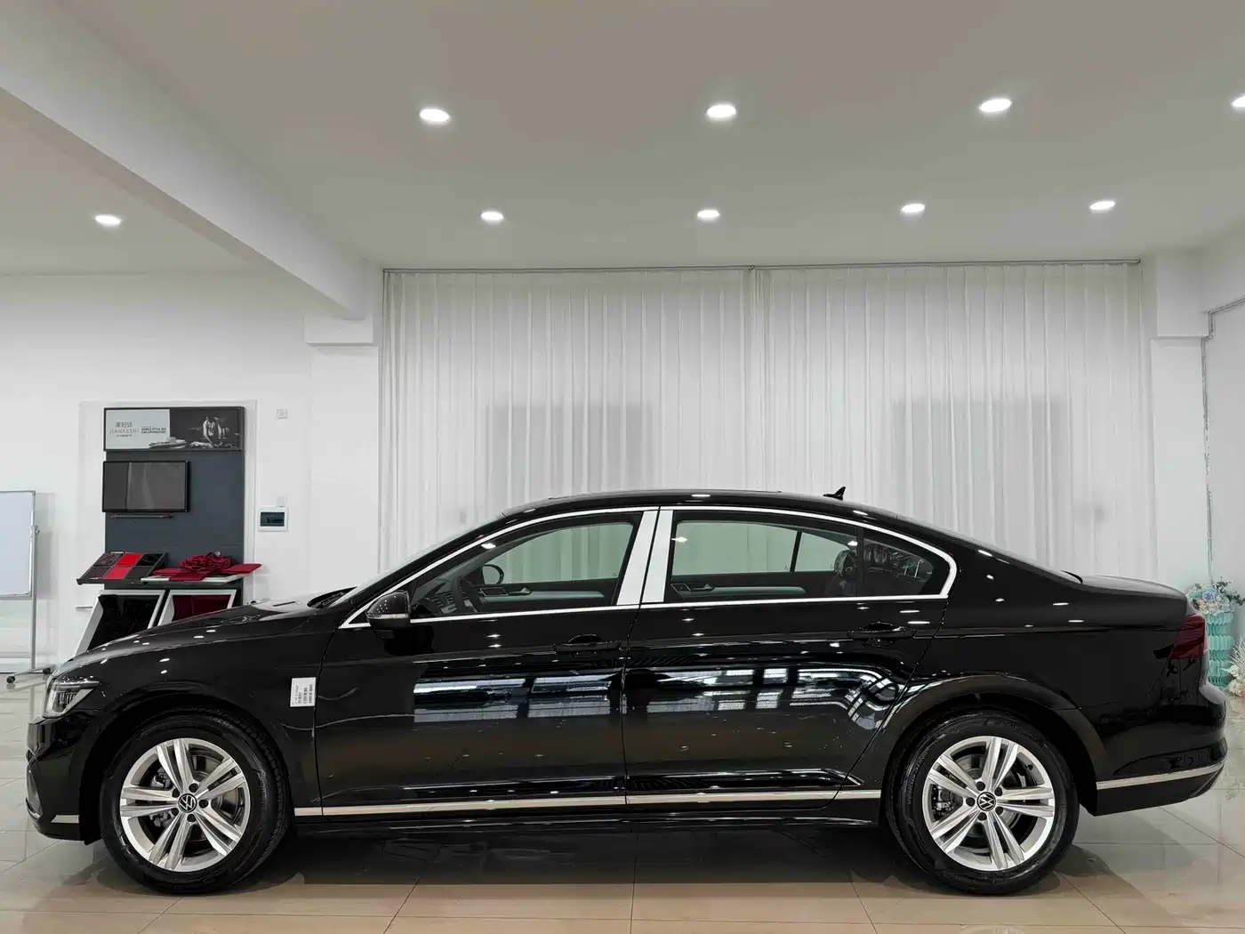 Volkswagen Magotan 2025 Popular Edition 280TSI DSG Comfort фото 4