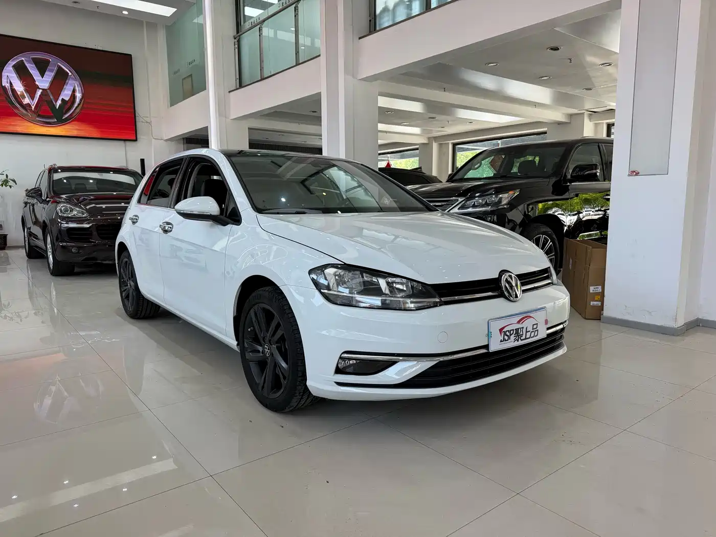 Volkswagen Golf 2018 230TSI Automatic Luxury фото 3