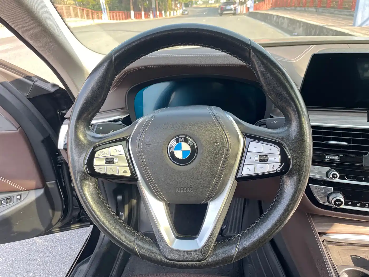 BMW 5 SERIES NEW ENERGY