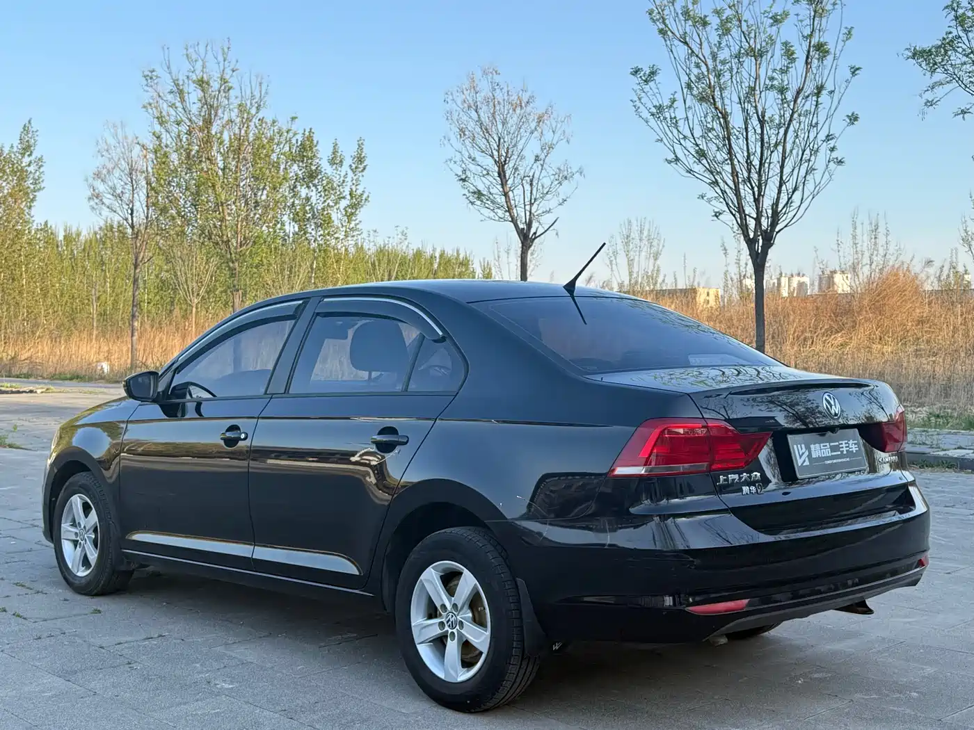 Volkswagen Santana 2016 1.4L Manual Trend Edition фото 7