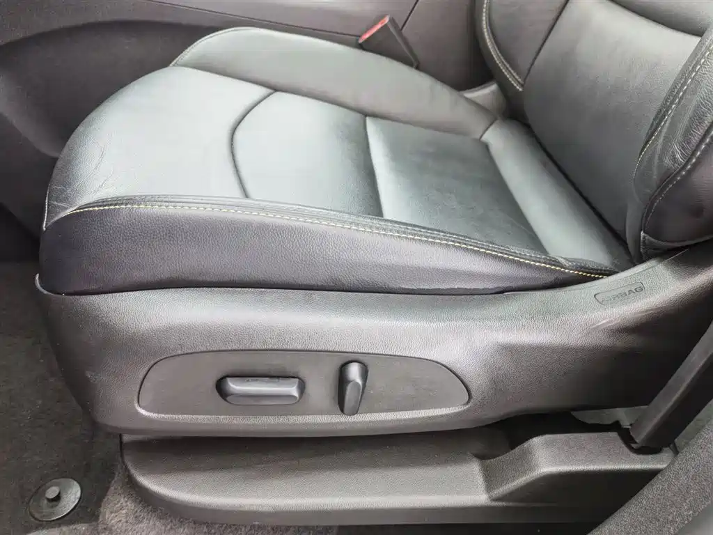 Chevrolet Equinox 2018 RS 550T Automatic 4WD Pioneer Edition фото 20