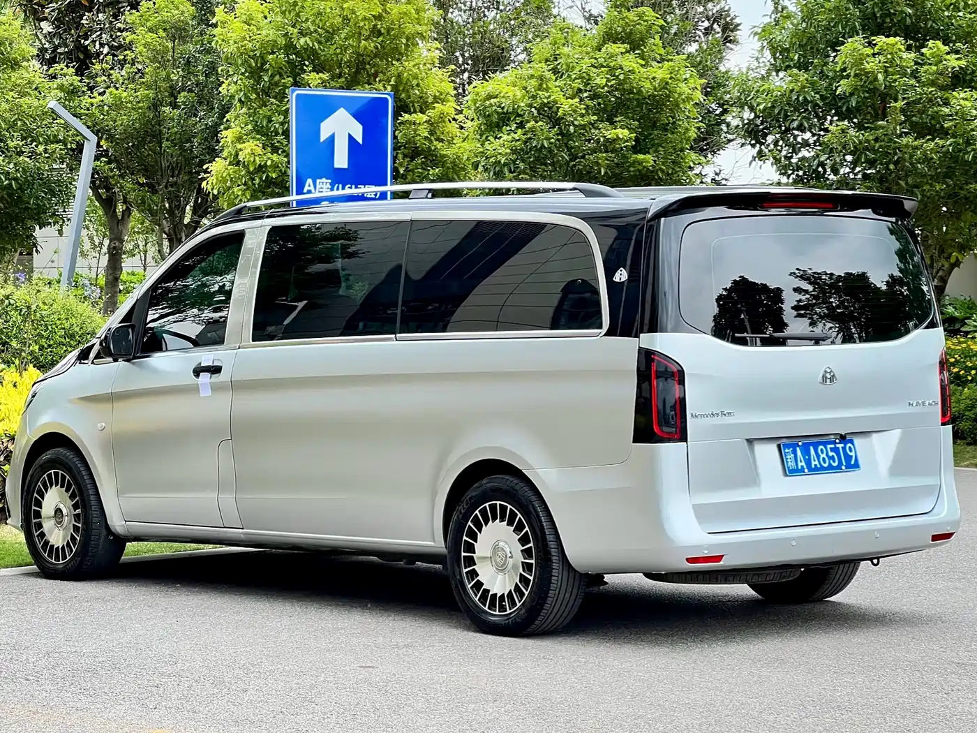 Mercedes-Benz Vito 2021 2.0T Elite 7-Seater фото 5