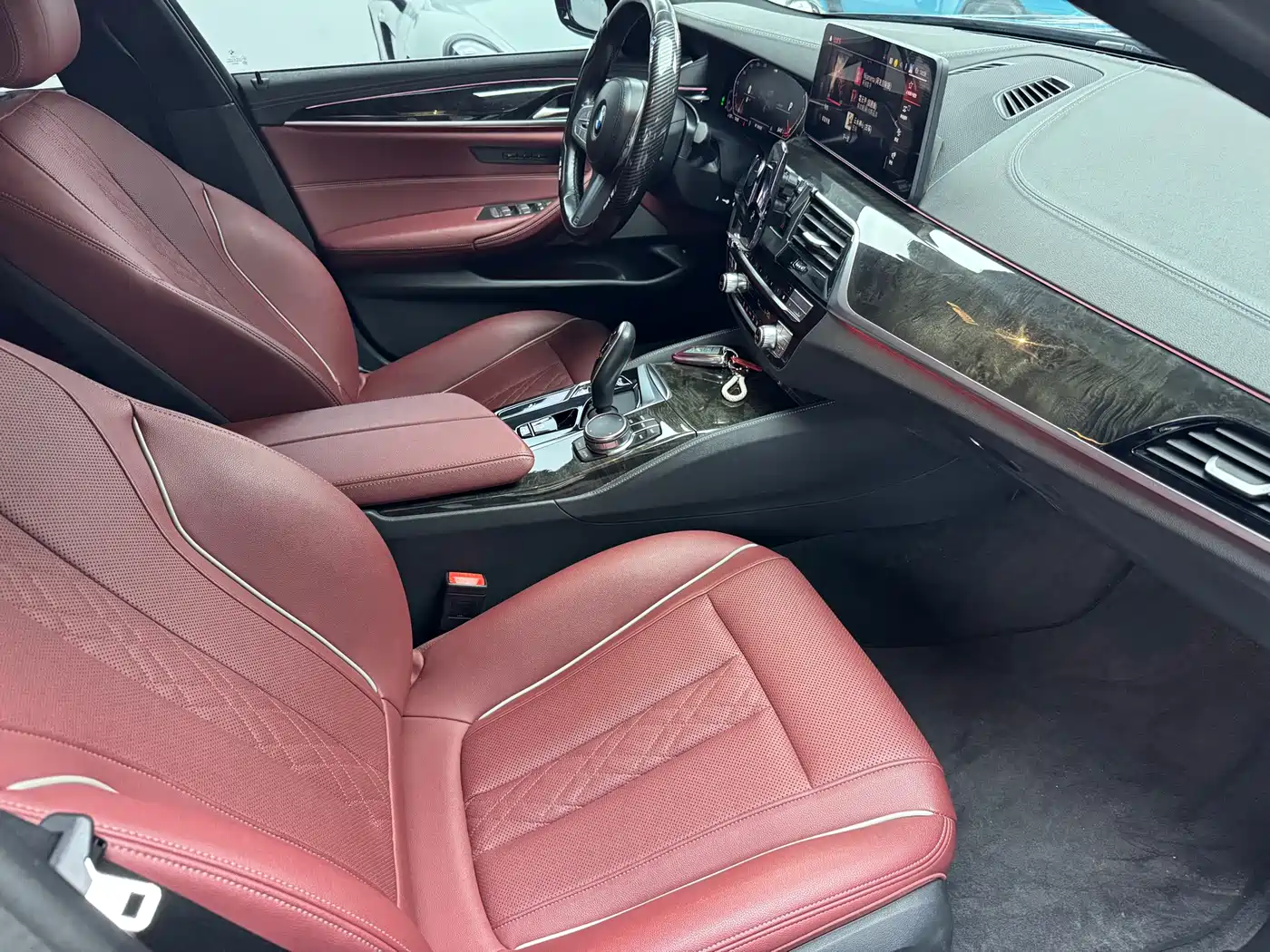 BMW 5 Series 2022 Model Second Facelift 525Li M Sport Package фото 13