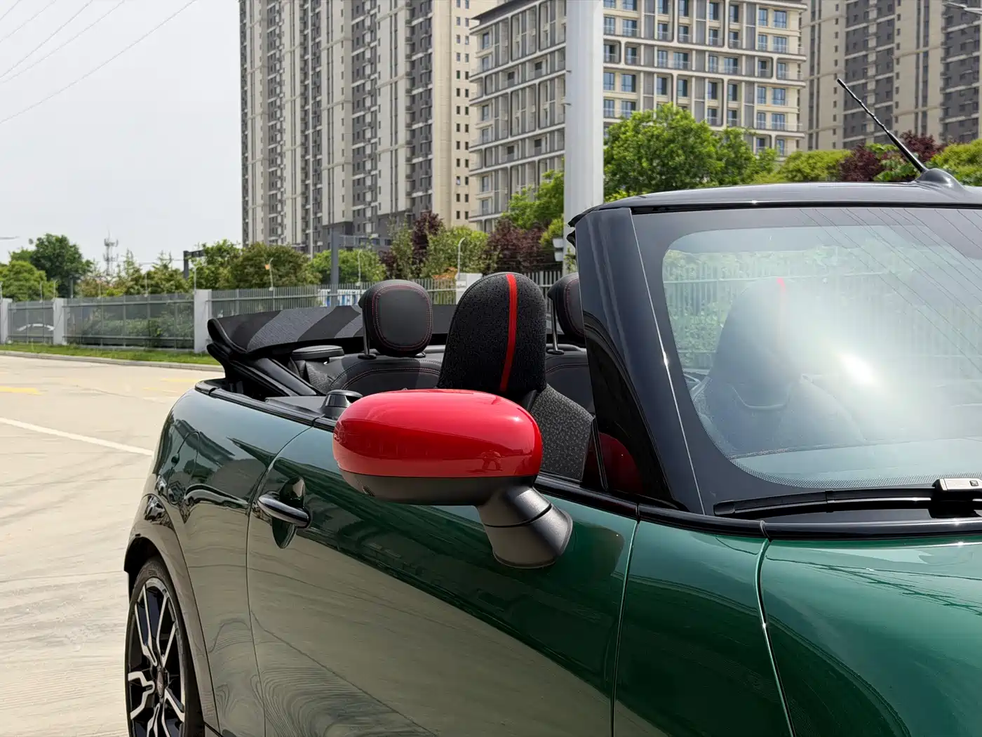 MINI JCW 2025 JOHN COOPER WORKS CABRIO фото 25