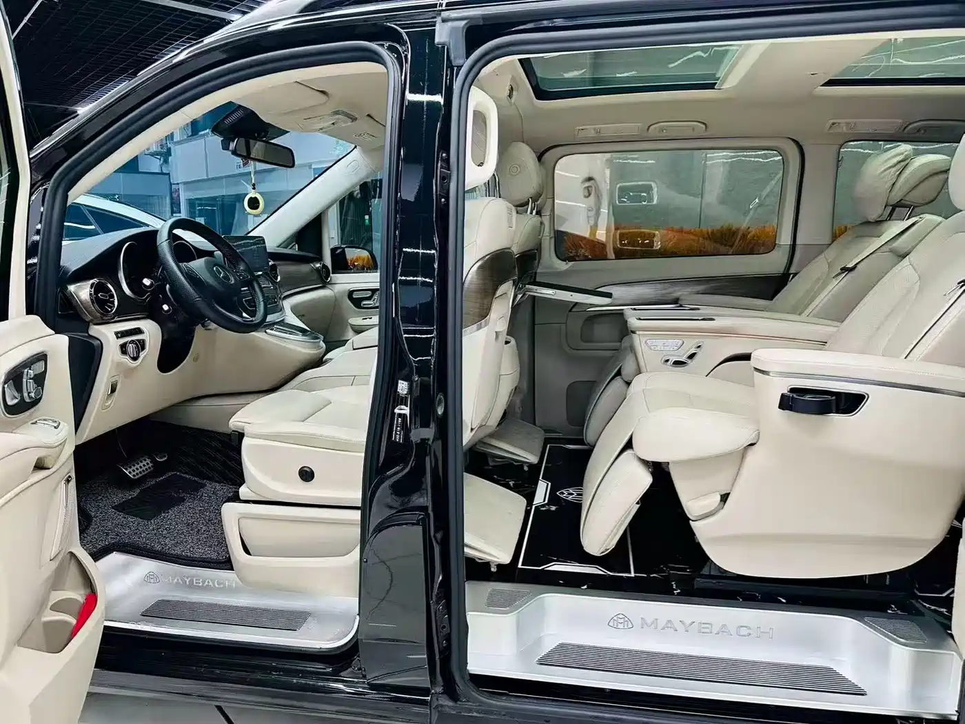 MERCEDES-BENZ V CLASS