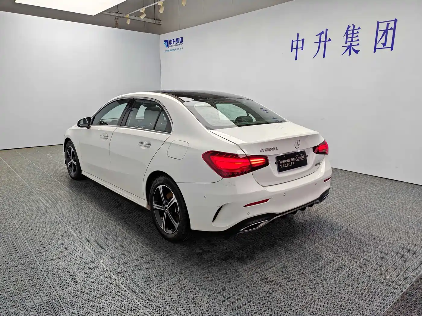 Mercedes-Benz A-Class 2023 A 200 L Fashion фото 4