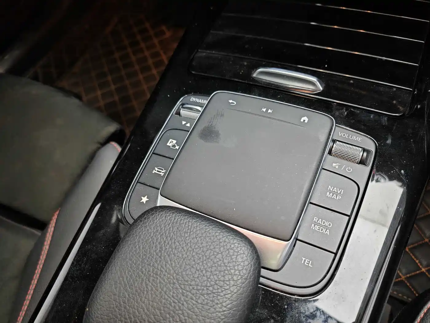 Mercedes-Benz A-Class 2023 A 200 L Fashion фото 15