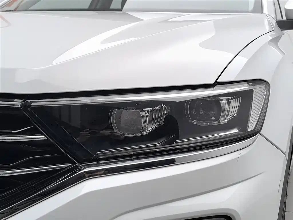 Volkswagen T-ROC 2021 280TSI DSG 2WD Elite Connected фото 7