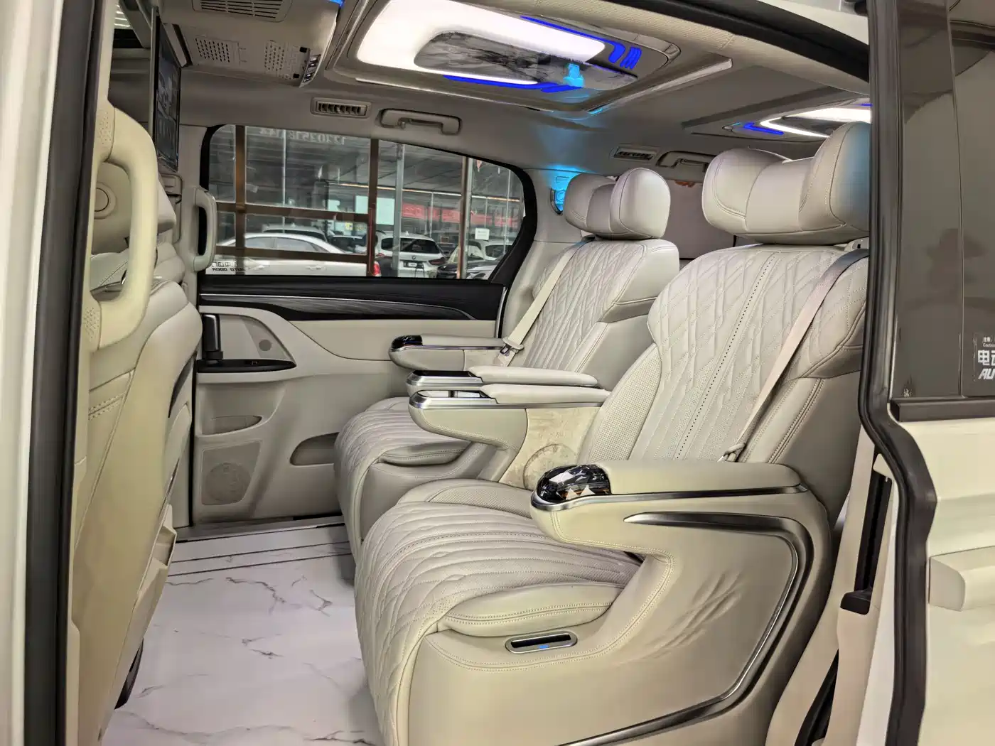 Buick GL8 2023 ES Landmaster Comfort фото 8