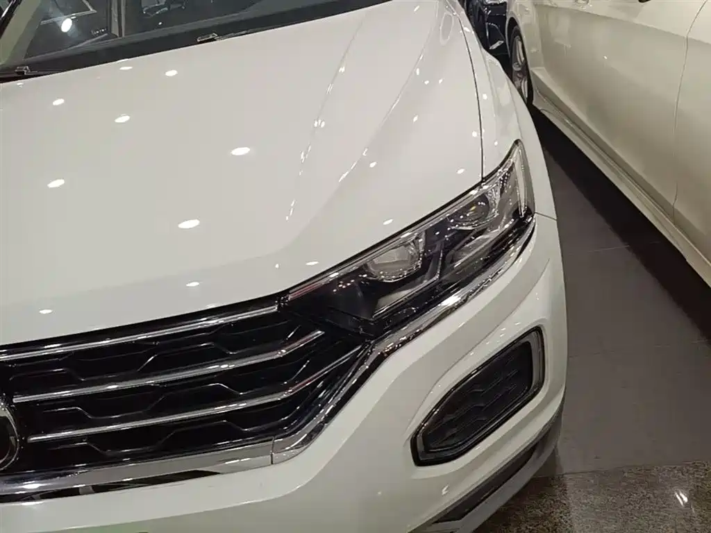 Volkswagen T-ROC 2019 280TSI DSG 2WD Comfort Version China VI фото 24