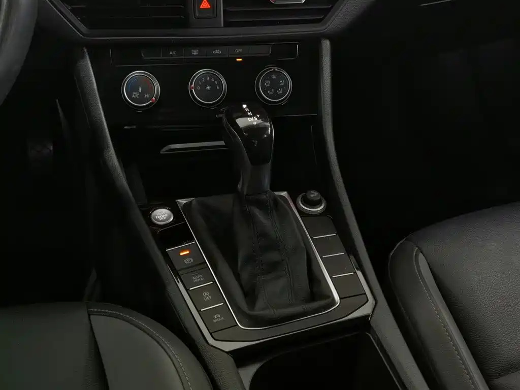 Volkswagen Sagitar 2021 280TSI DSG Comfort Smart Connect Edition фото 13