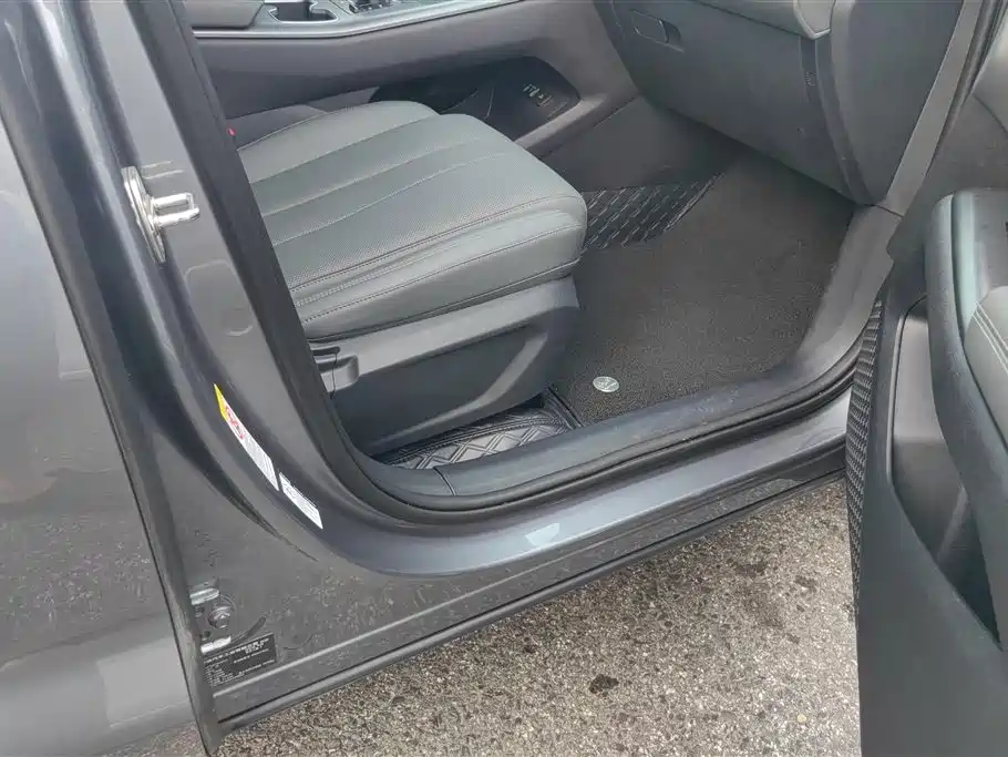 BYD Song Pro New Energy 2025 2nd Generation Smart Drive Edition DM-i 75KM Leading Type фото 8