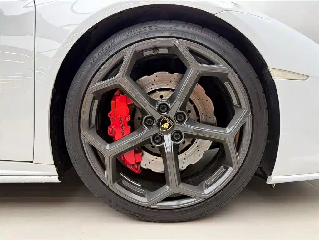 Lamborghini Huracán 2020 Huracán EVO RWD фото 13
