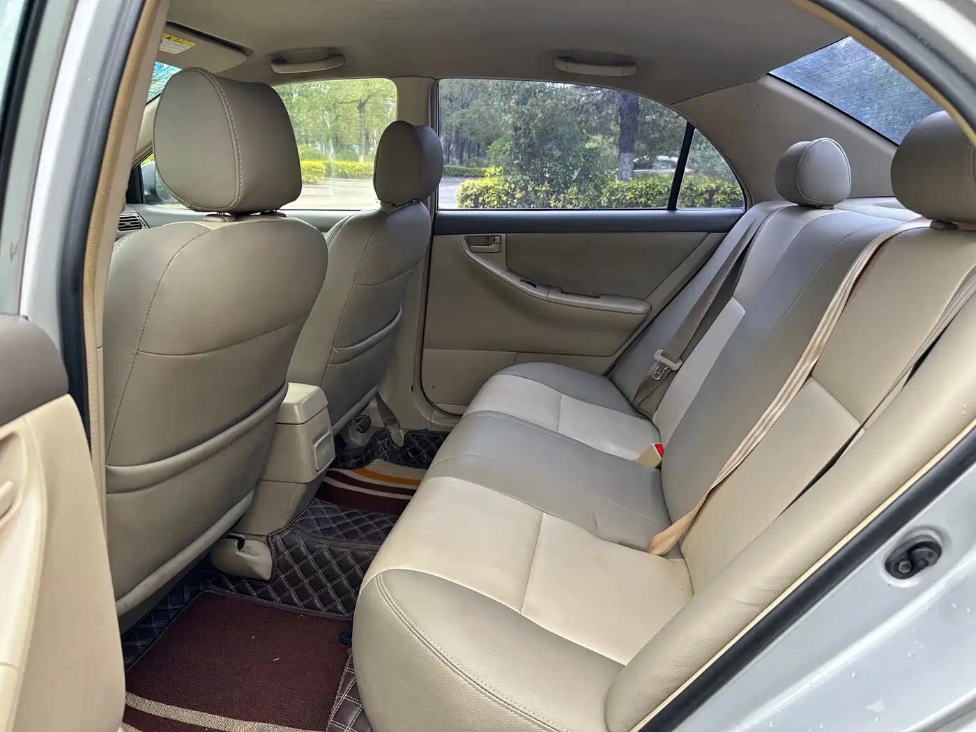 Toyota Corolla 2011 1.6L Automatic Classic Edition фото 22