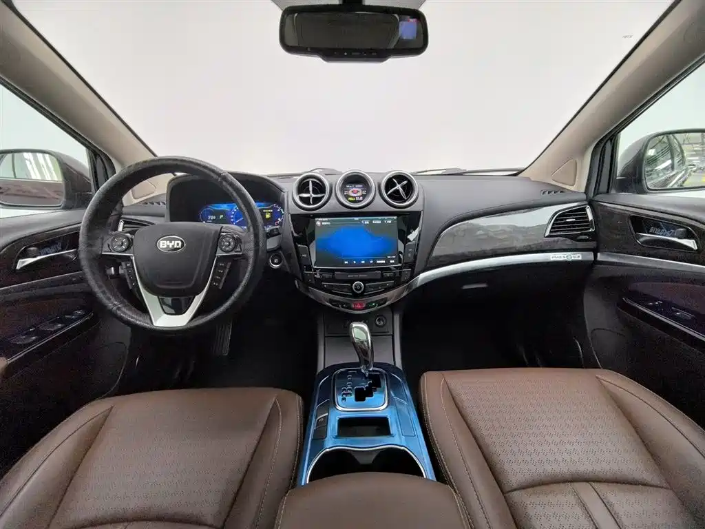 BYD S7 2016 2.0T Automatic Flagship Plus фото 5