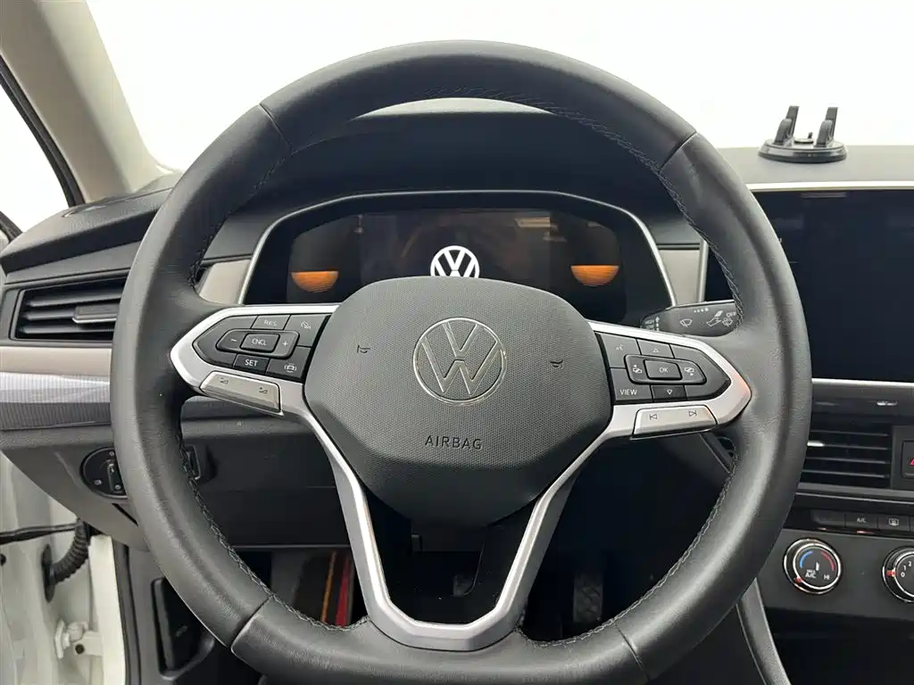 Volkswagen Bora 2024 200TSI DSG Smooth Ride Edition фото 7