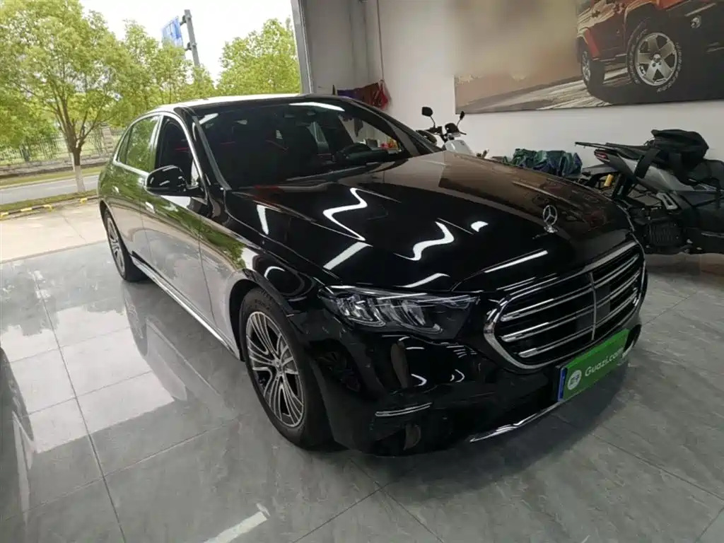 Mercedes-Benz E-Class 2024 Model E 260 L фото 4