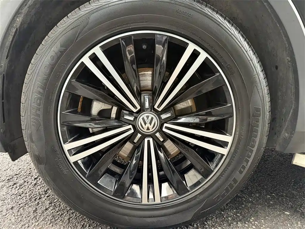 Volkswagen Tiguan L 2019 330TSI Auto 2WD Panorama Comfort Edition China V фото 13