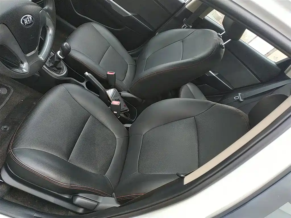 Kia K2 2015 Sedan 1.4L MT GLS фото 15