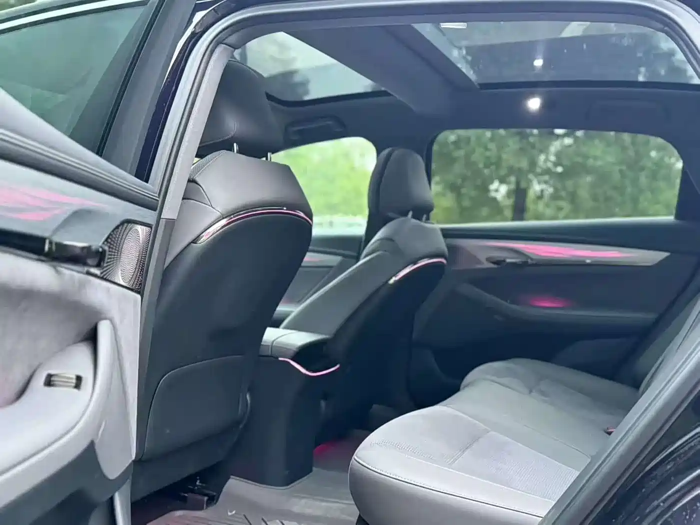 Voyah Auto VOYAH Zhuiguang 2024 PHEV AWD Ultra Long Range Flagship фото 4